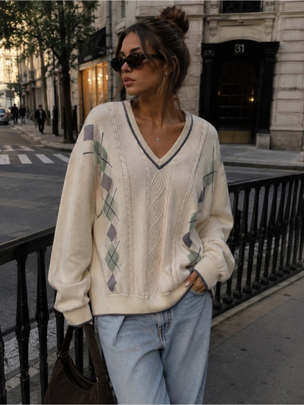 Unbranded Cream V-Neck Argyle Sweater with Green & Gray Accents